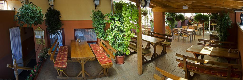 Arany Patko Panzio Otel Debrecen Dış mekan fotoğraf