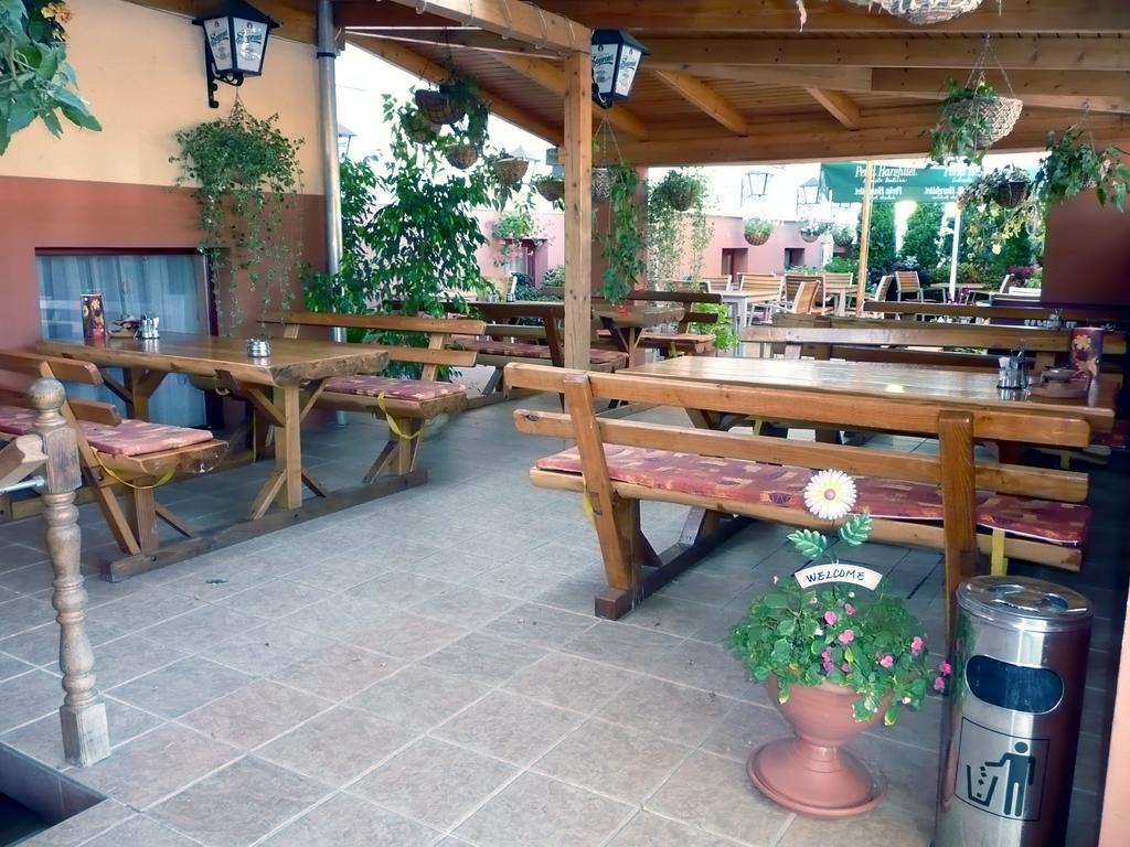 Arany Patko Panzio Otel Debrecen Dış mekan fotoğraf