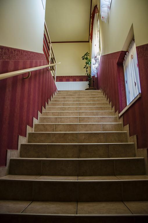 Arany Patko Panzio Otel Debrecen Dış mekan fotoğraf