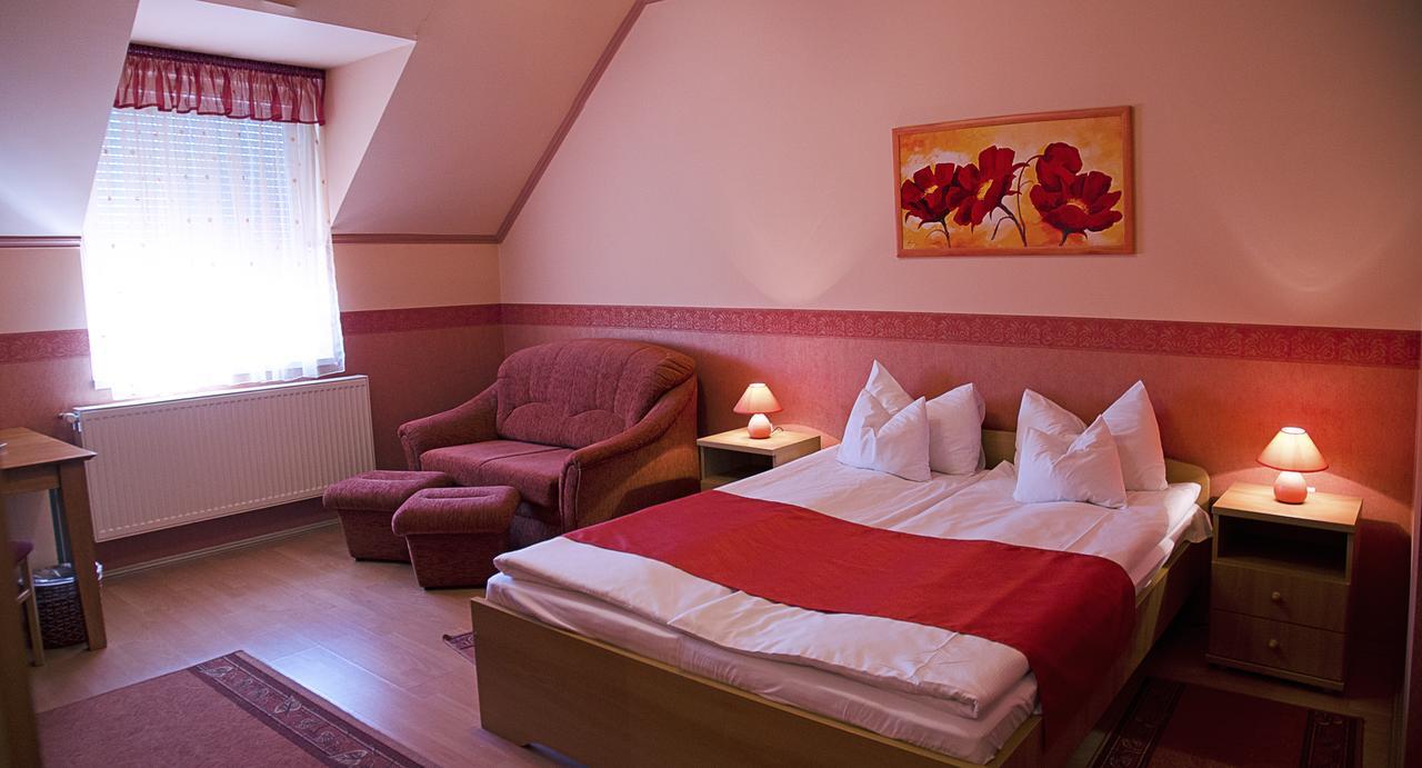 Arany Patko Panzio Otel Debrecen Dış mekan fotoğraf